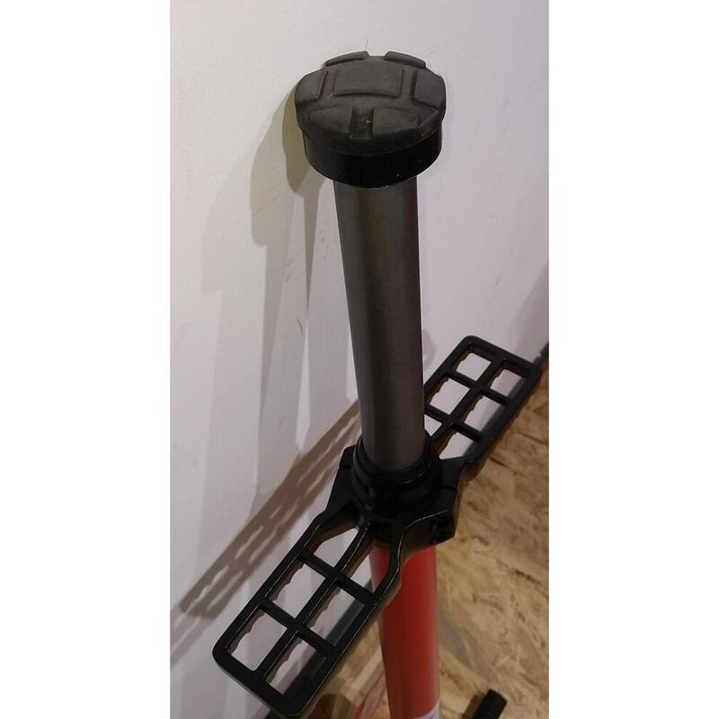 TK8 Fun Pogo Stick Rot