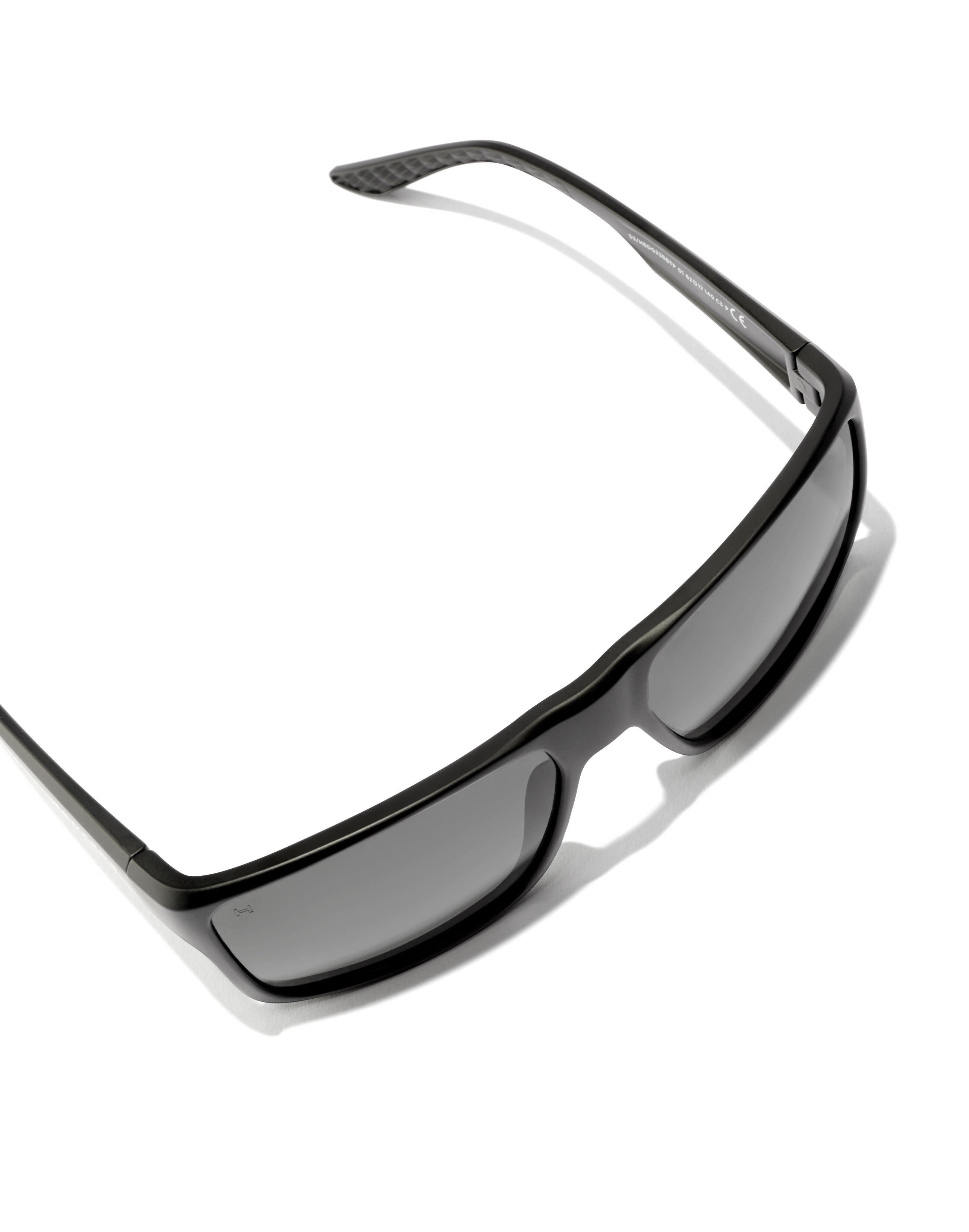 HAWKERS - Gafas de sol para Hombre y Mujer POLARIZED BLACK DARK - EDGE XL 3/6