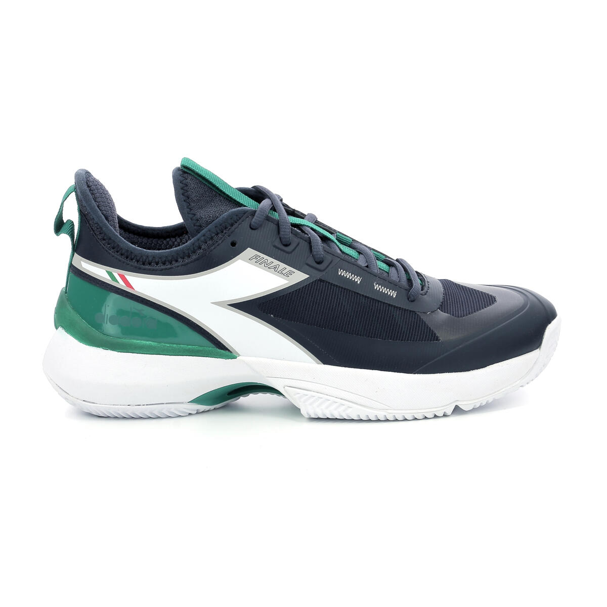 DIADORA picture