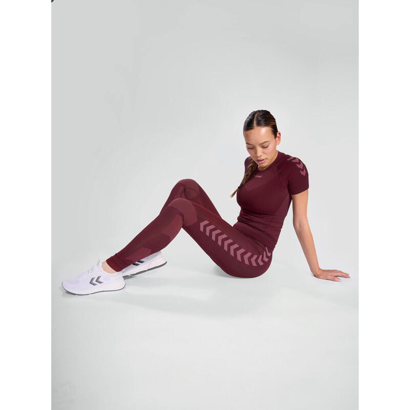 HUMMEL hmlFIRST SEAMLESS JERSEY S/S WOMAN