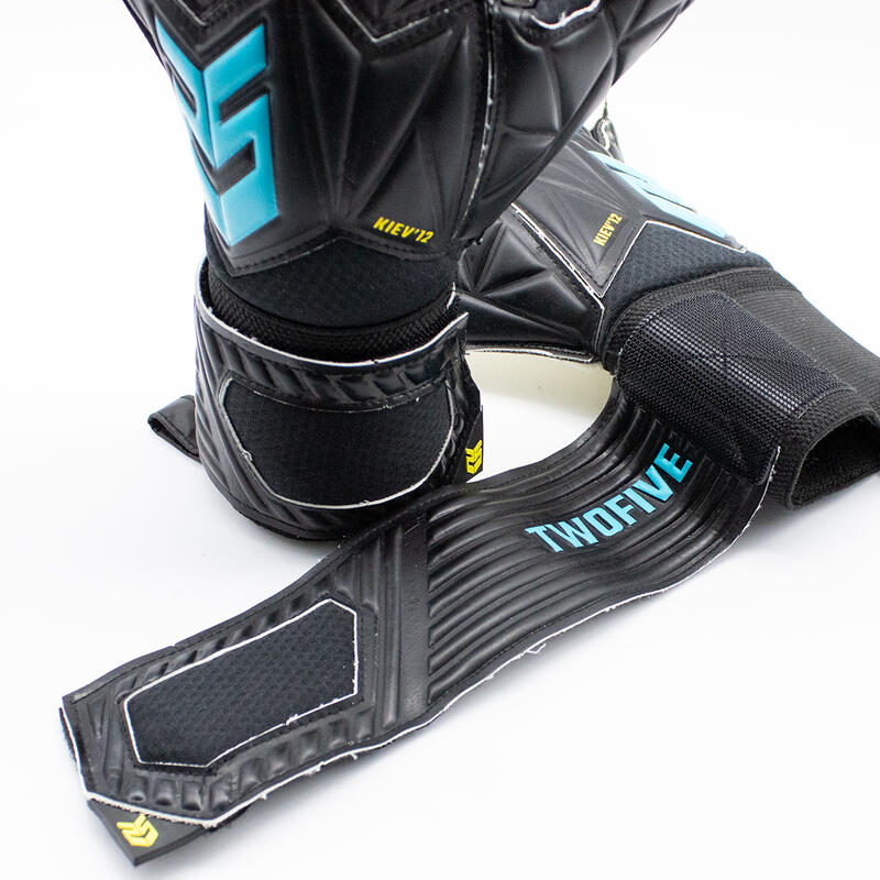 Guantes de Portero TwoFive Kiev'12 Advance Negro