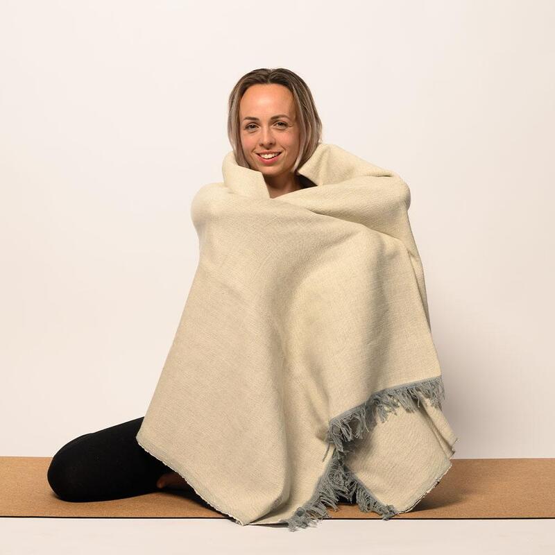 Pătură pentru yoga din bumbac confecționată manual - 
Gri