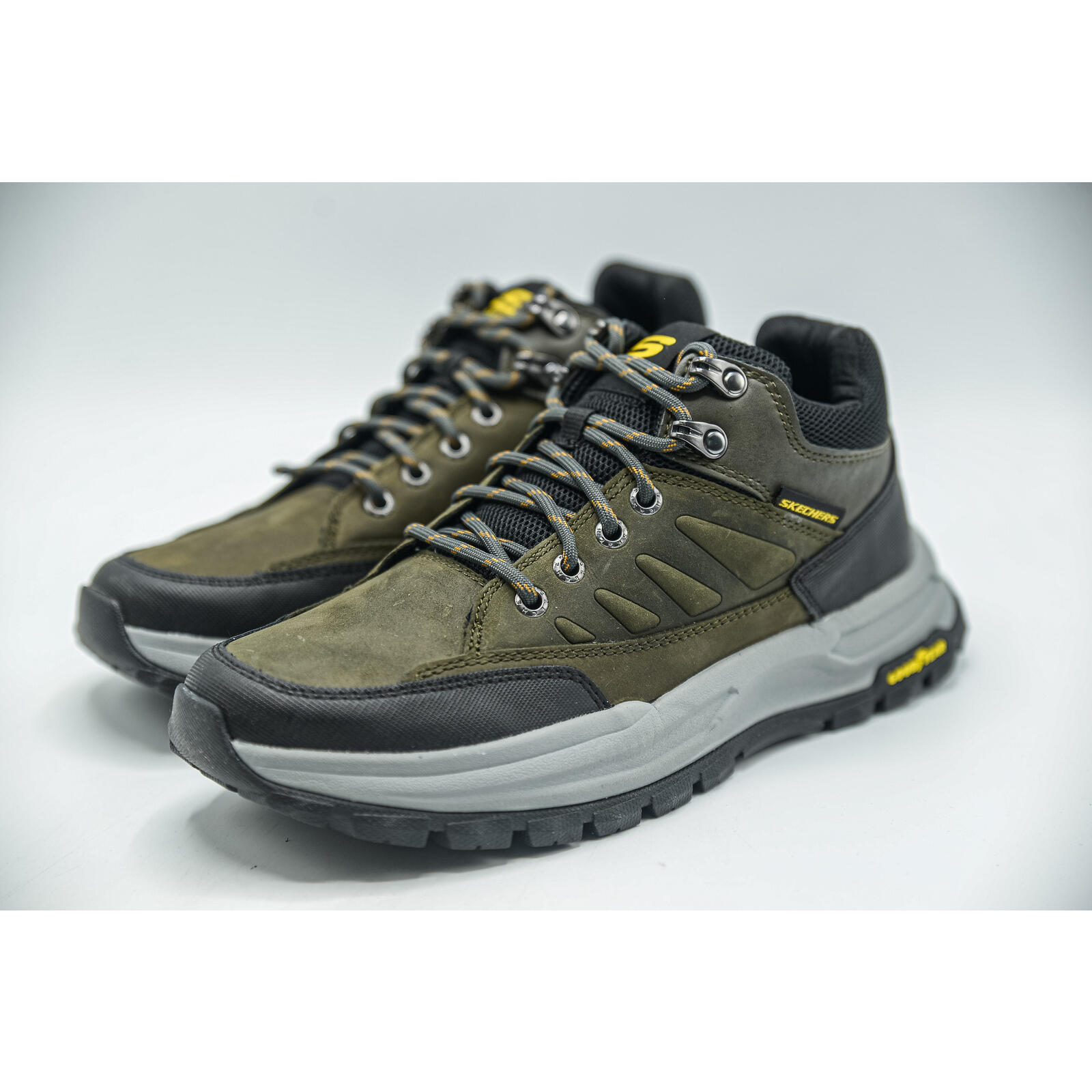 Botas Skechers Zeller-Bazemore, Negro, Hombre 3/5