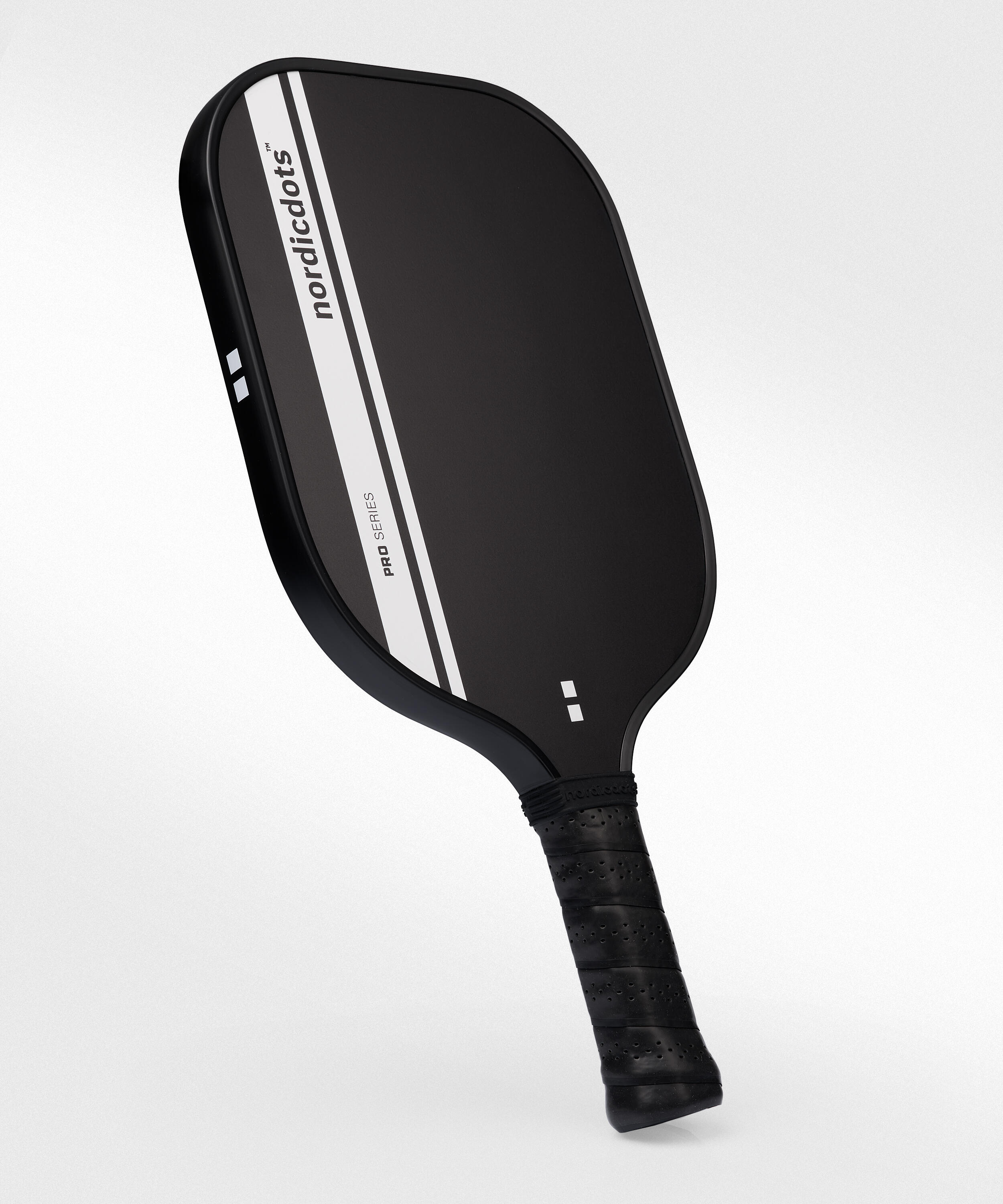 NORDICDOTS PICKLEBALL PADDLE - Pro Series - Stealth Black