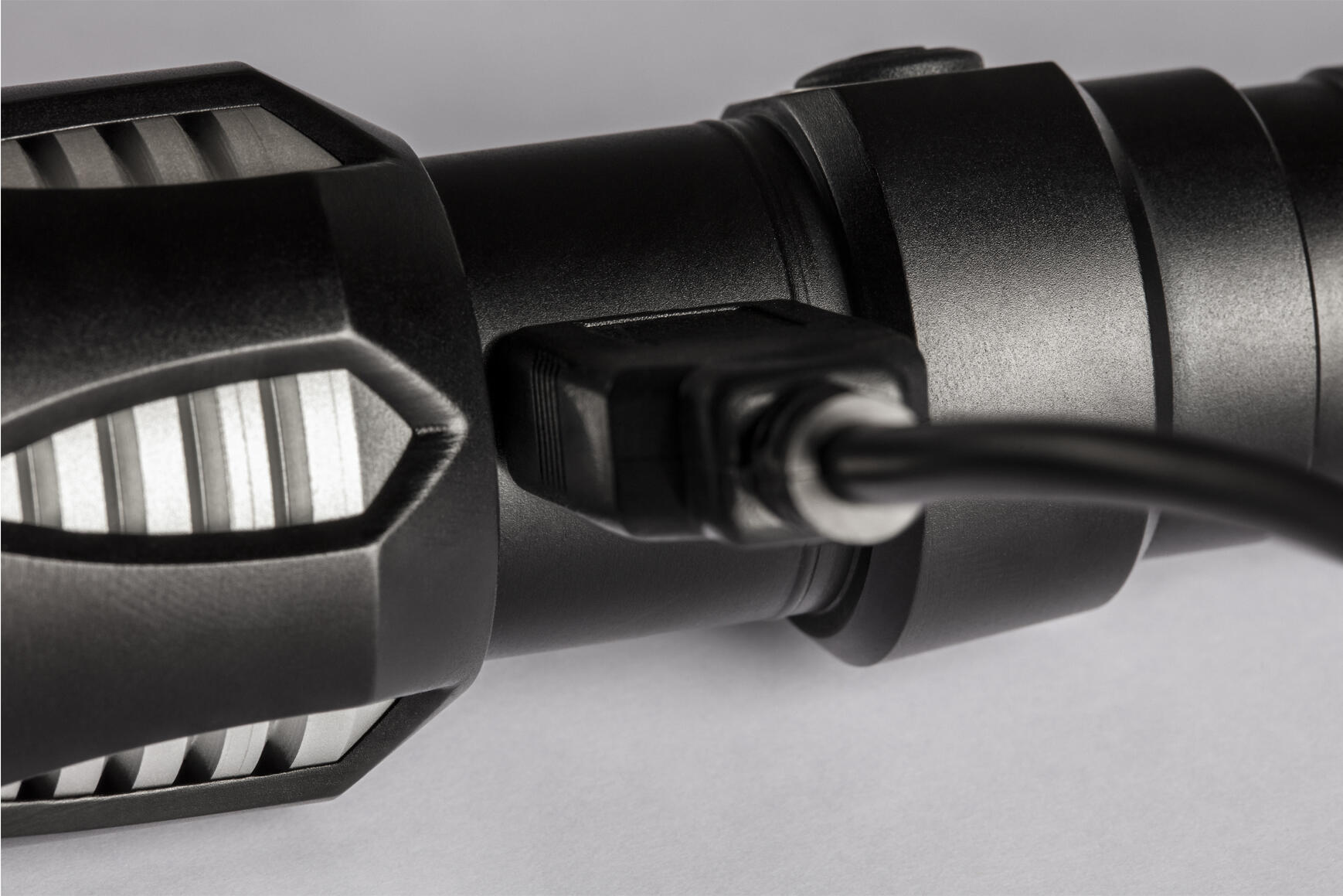 Torche rechargeable TACTICAL 015 3/5