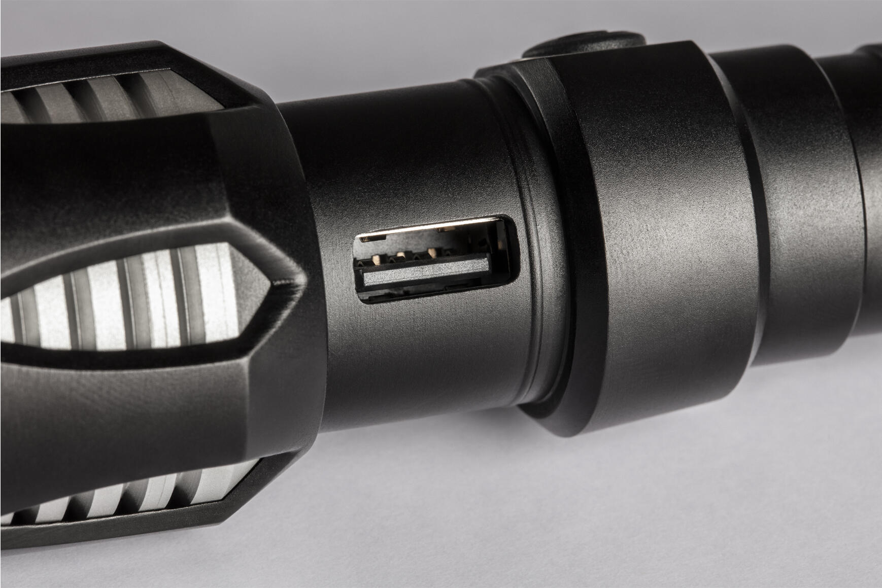 Torche rechargeable TACTICAL 015 4/5