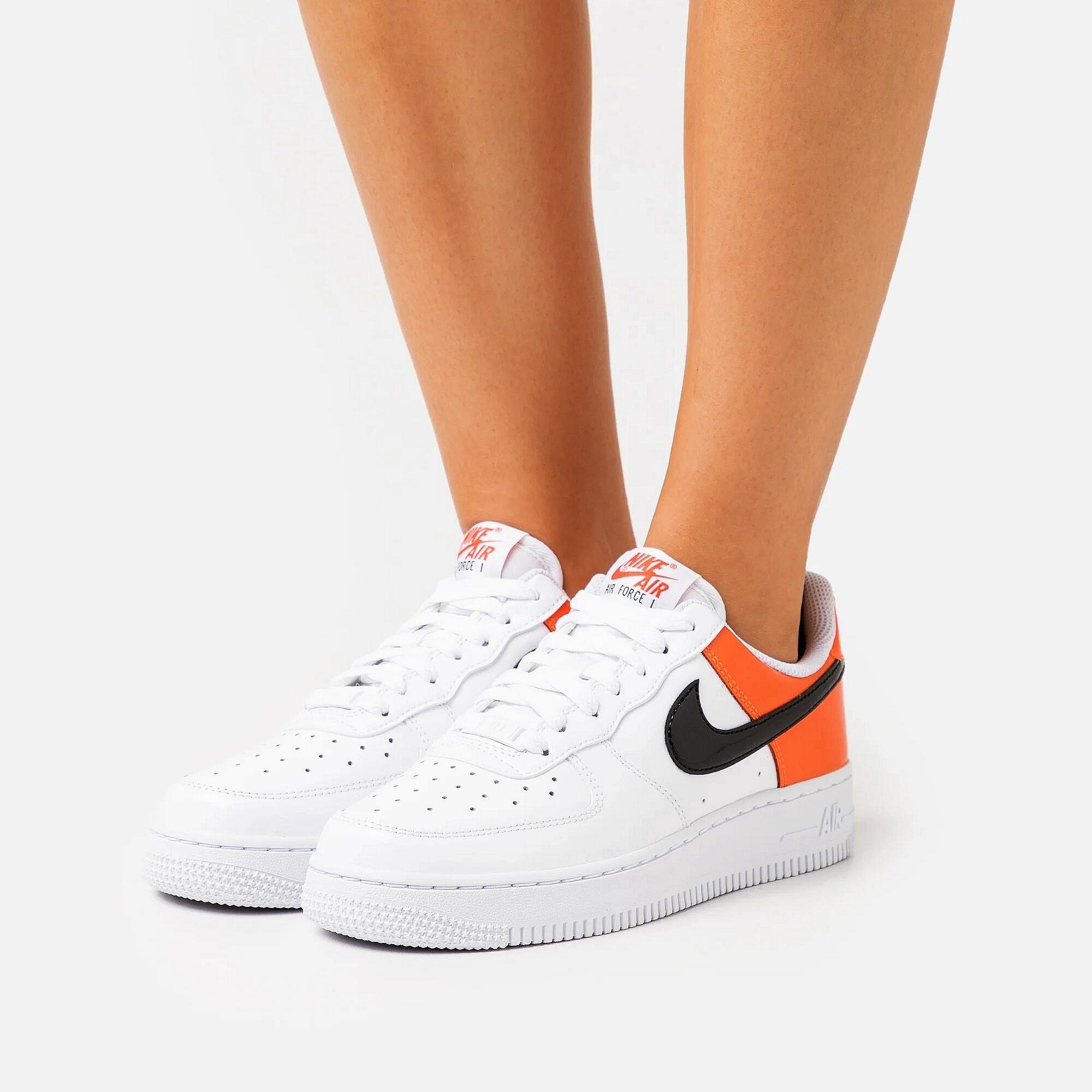 Chaussures Nike Air Force 1 07 blanc et orange pour homme 3/7