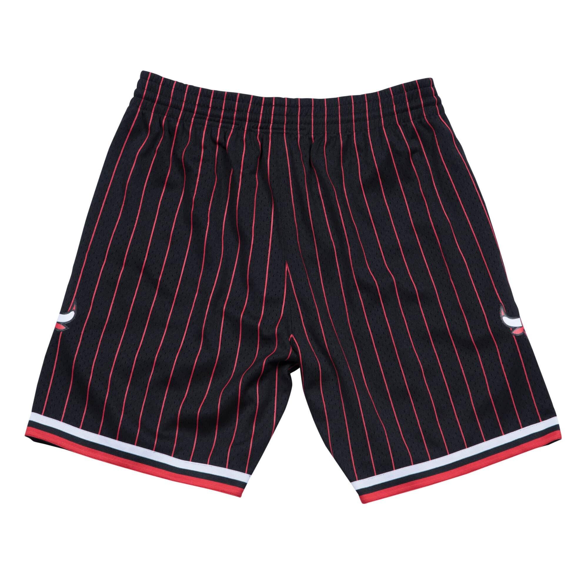 Short NBA Swingma n Chicago Bulls 3/7