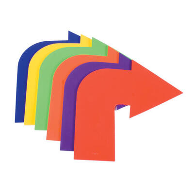 Set mit gebogenen, pfeilförmigen Bodenmarkierungen Amaya