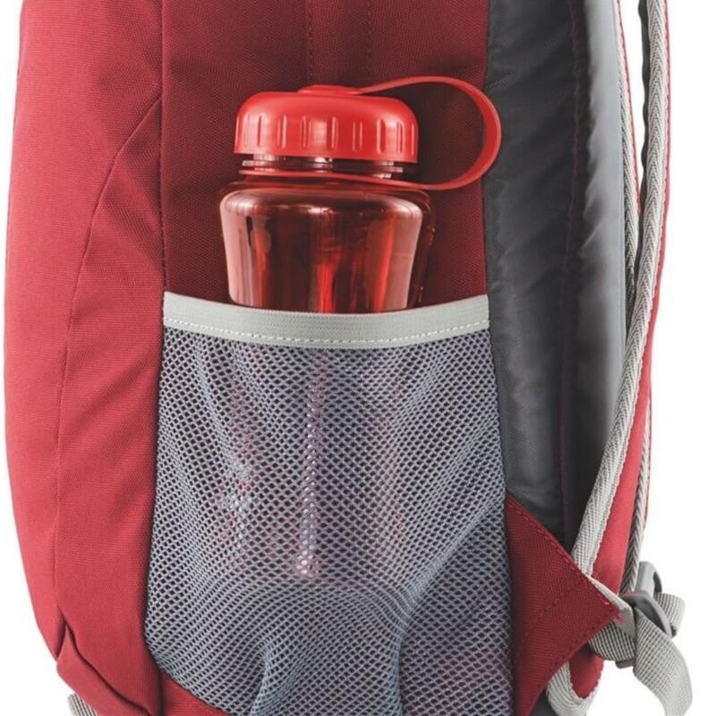 Roter Rucksack für den täglichen Gebrauch - 18 Liter Fassungsvermögen