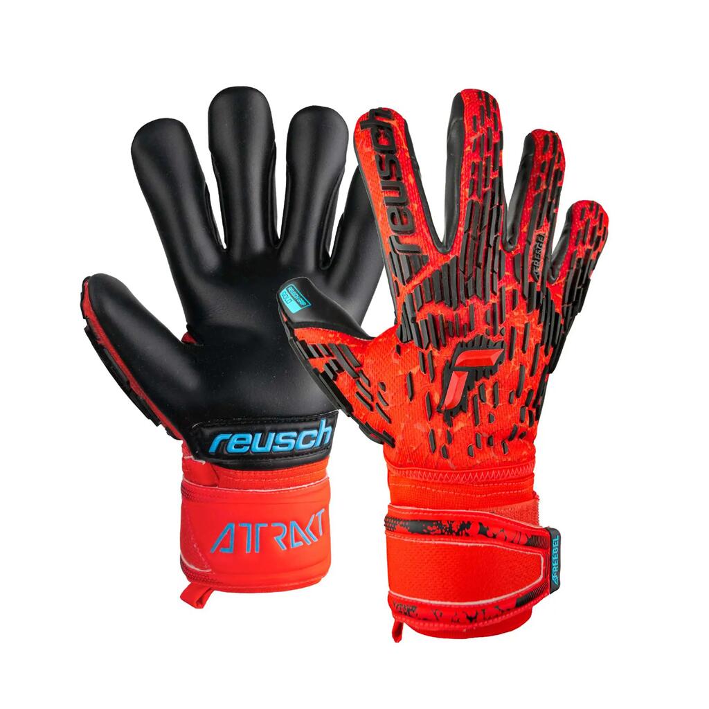 Goalkeeper gloves Reusch Attrakt Freegel Gold