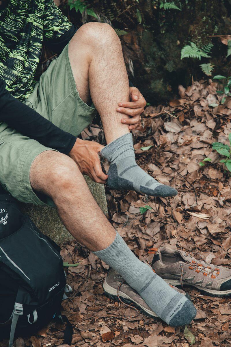 Calze trekking adulto Na Giean Enhanced Medium Weight Crew grigio 3/6