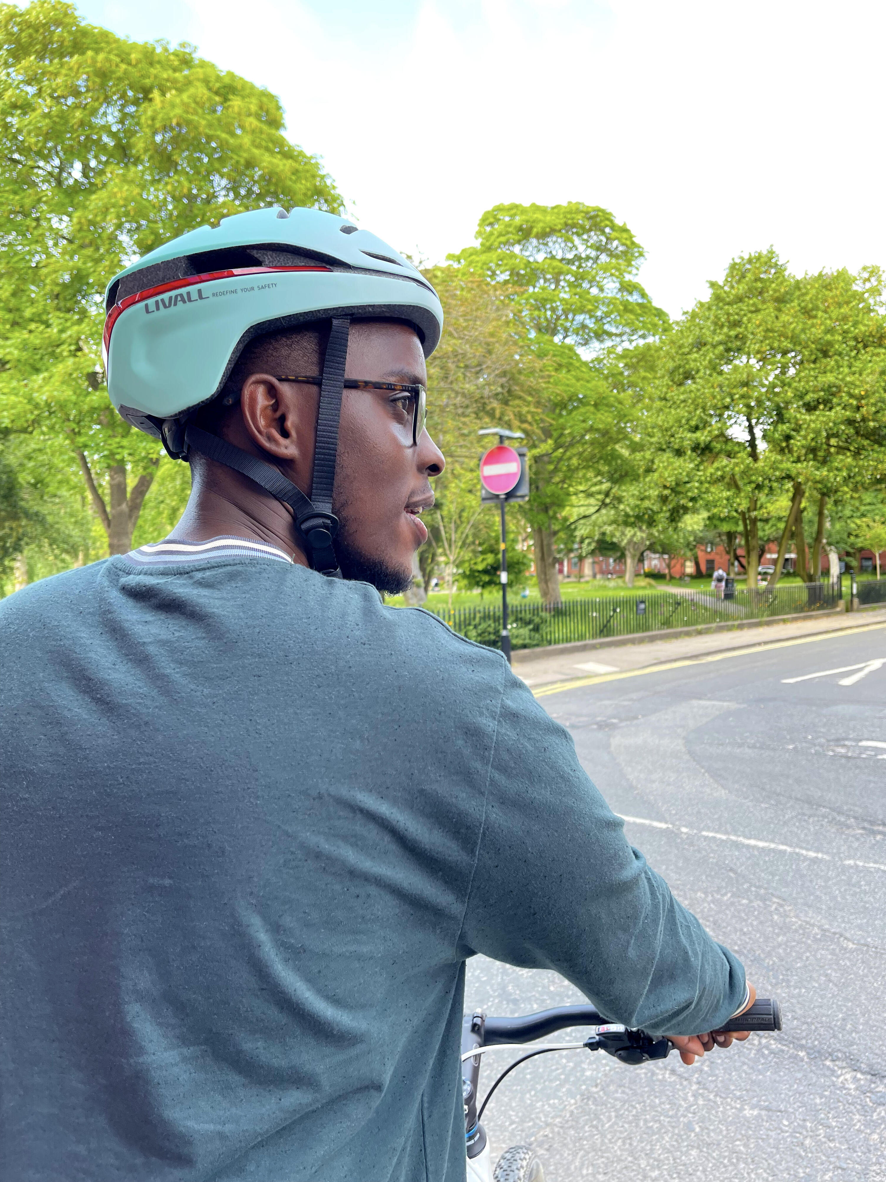 Livall EVO21 Smart Riding Helmet 6/7