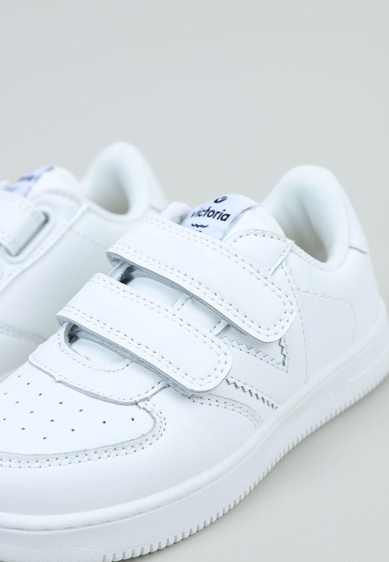 Schoen Victoria model 1124103-20 voor unisex jongens 4/5