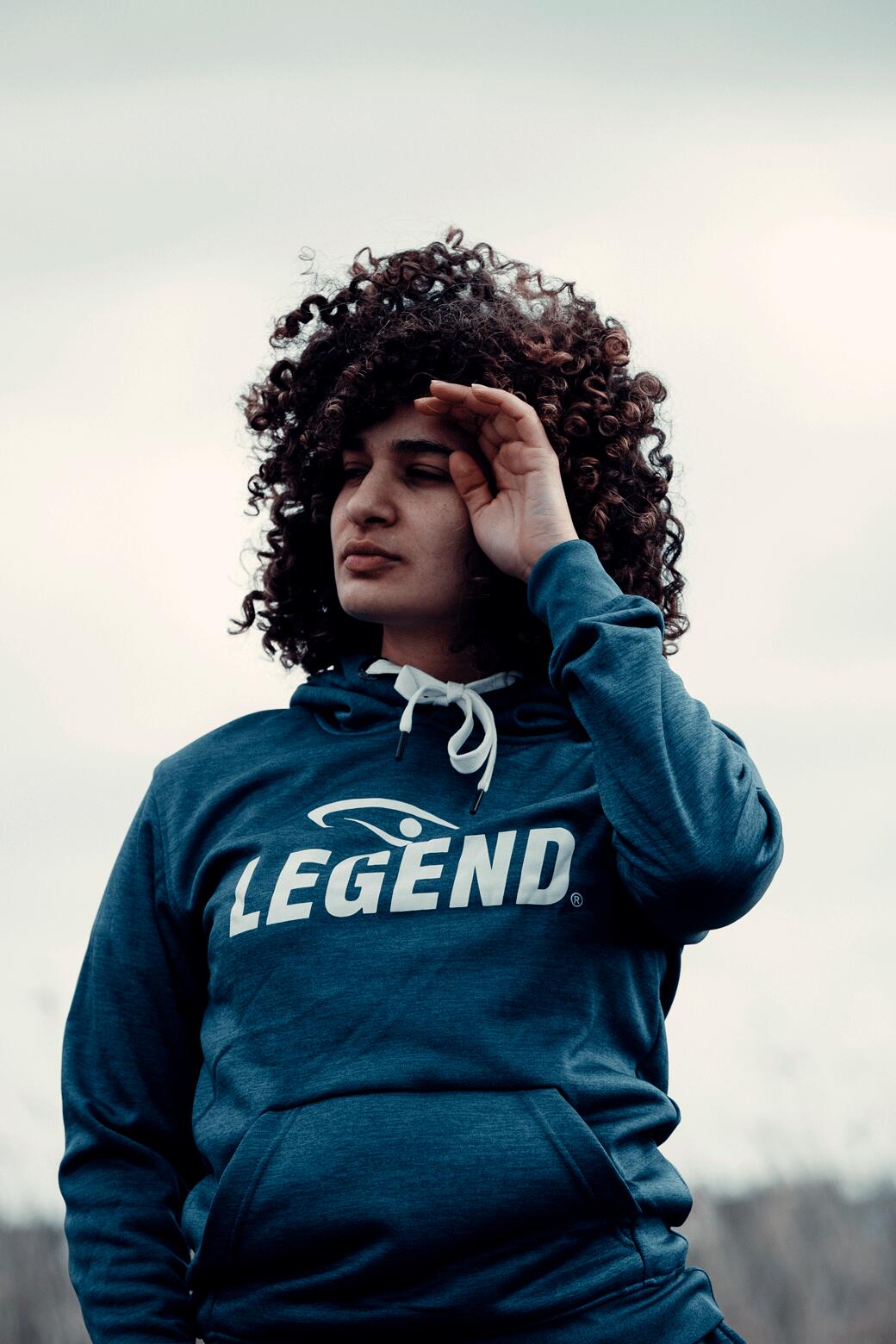 Sweat à capuche dames/hommes tendance design Legend bleu marine 2/5