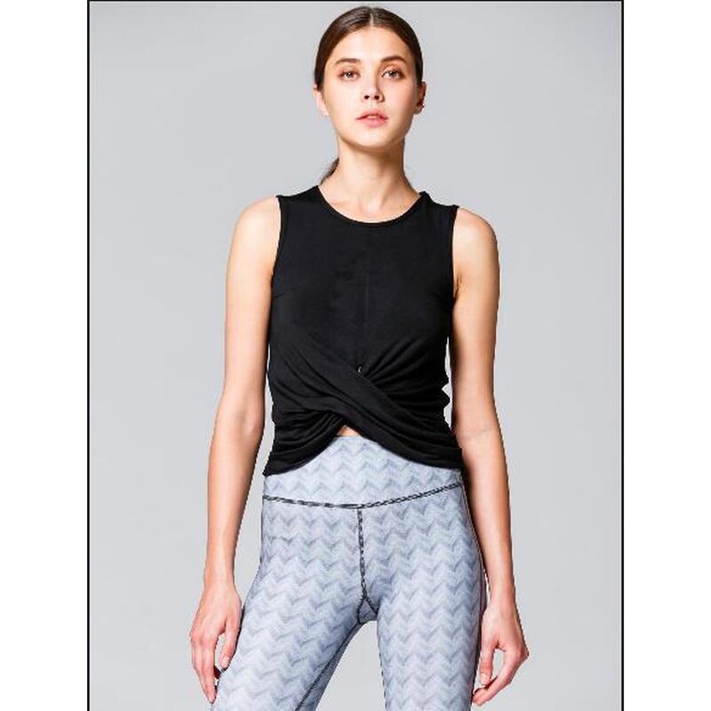 Yoga Tops  Yoga clothes & Shirts - Decathlon HK