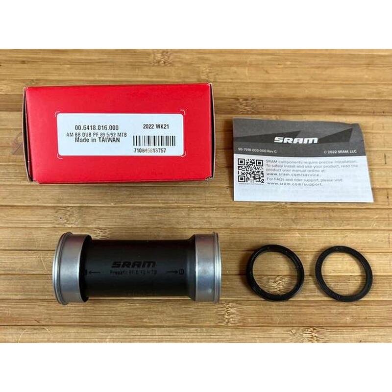 Sram Dub Pressfit Spindle Silber