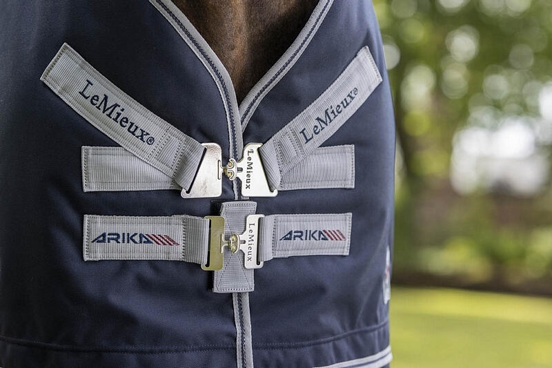 LeMieux Arika Regendeken Featherweight 0gr Turnout 4/7