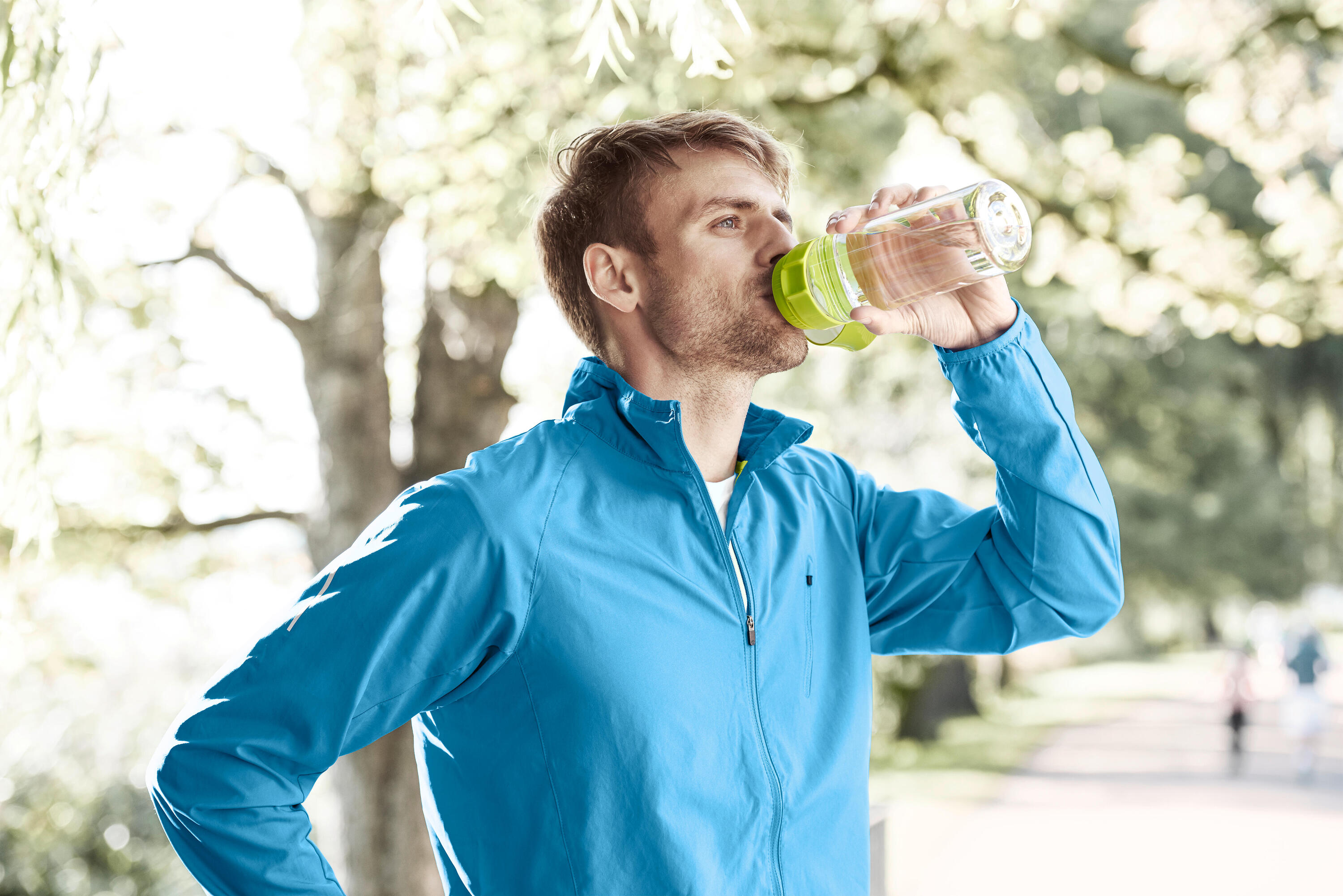 Bouteille filtrante à eau - VITAL - 0,6 L - Comprend un filtre à eau MicroDisc 4/6