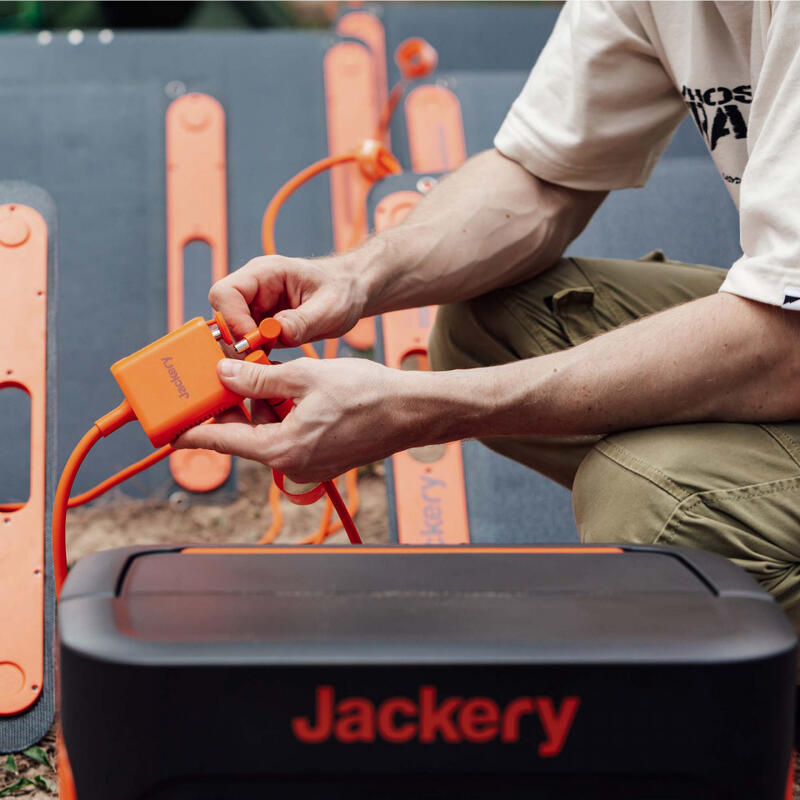 Jackery Solar Series Charging Cable (connector)