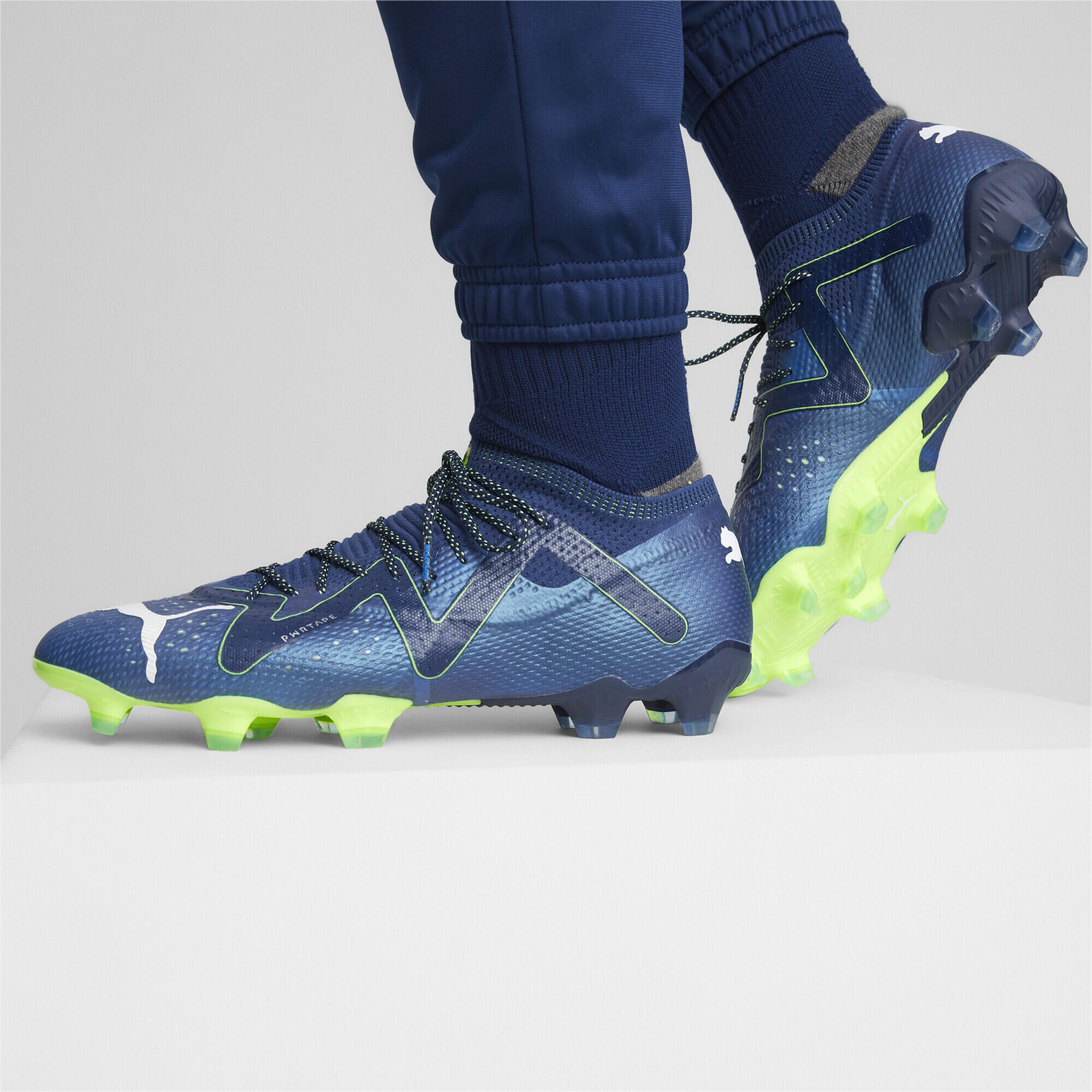 Puma Future Ultimate Low Mens Blue Football Boots 2/7