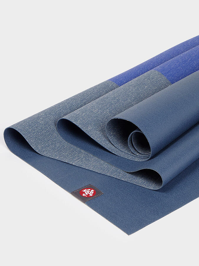 Manduka eKO SuperLite Travel Yoga Mat 1.5mm - Amethyst Stripe 4/5