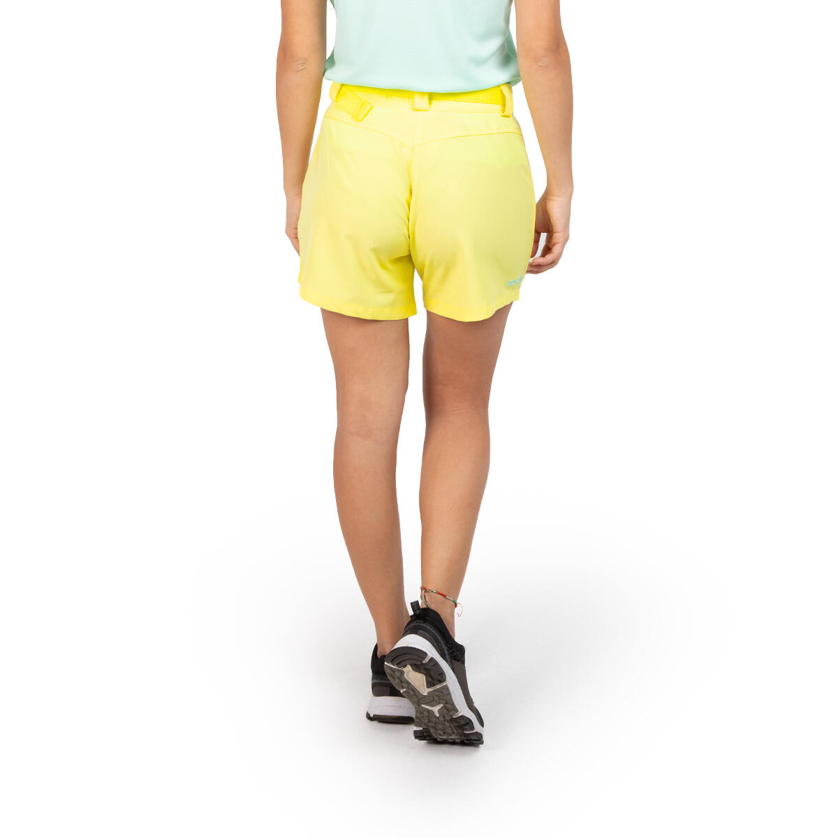 Izas Short Nagela II pour femme , idéal pour le trekking et la randonnée 4/5