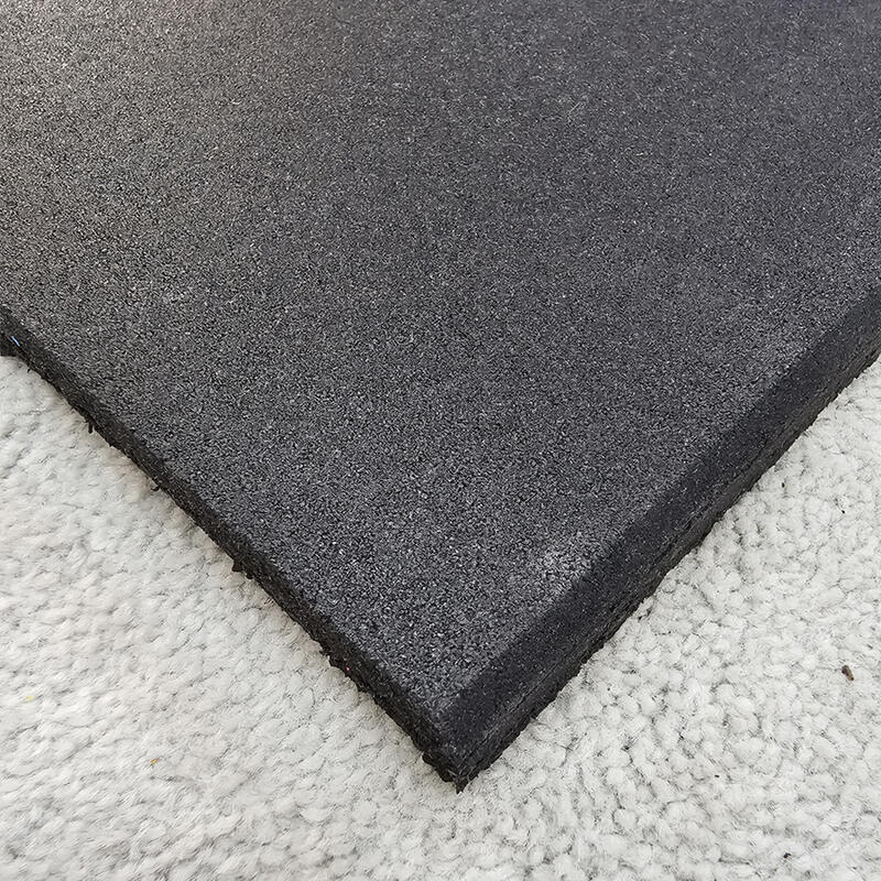 Piso do ginásio - Telha de Borracha 50x50 cm. 15mm (Preto) - Pacote 16