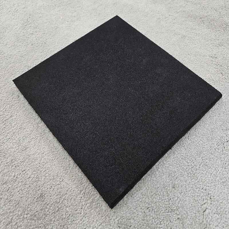 Piso do ginásio - Telha de Borracha 50x50 cm. 15mm (Preto) - Pacote 16