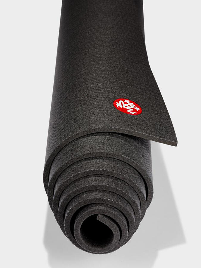 Manduka PRO Standard 71" Yoga Mat 6mm - Black 3/4