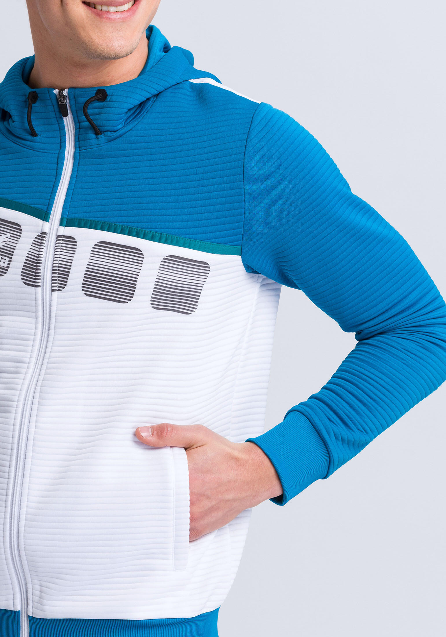 Trainingsjacke mit kapuze 5-C 4/7