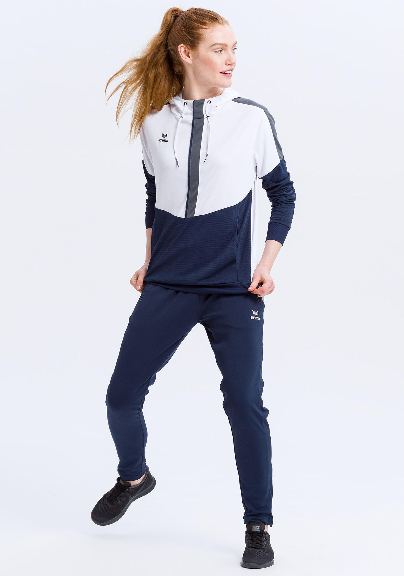 Damen Kapuzensweat Squad 3/7