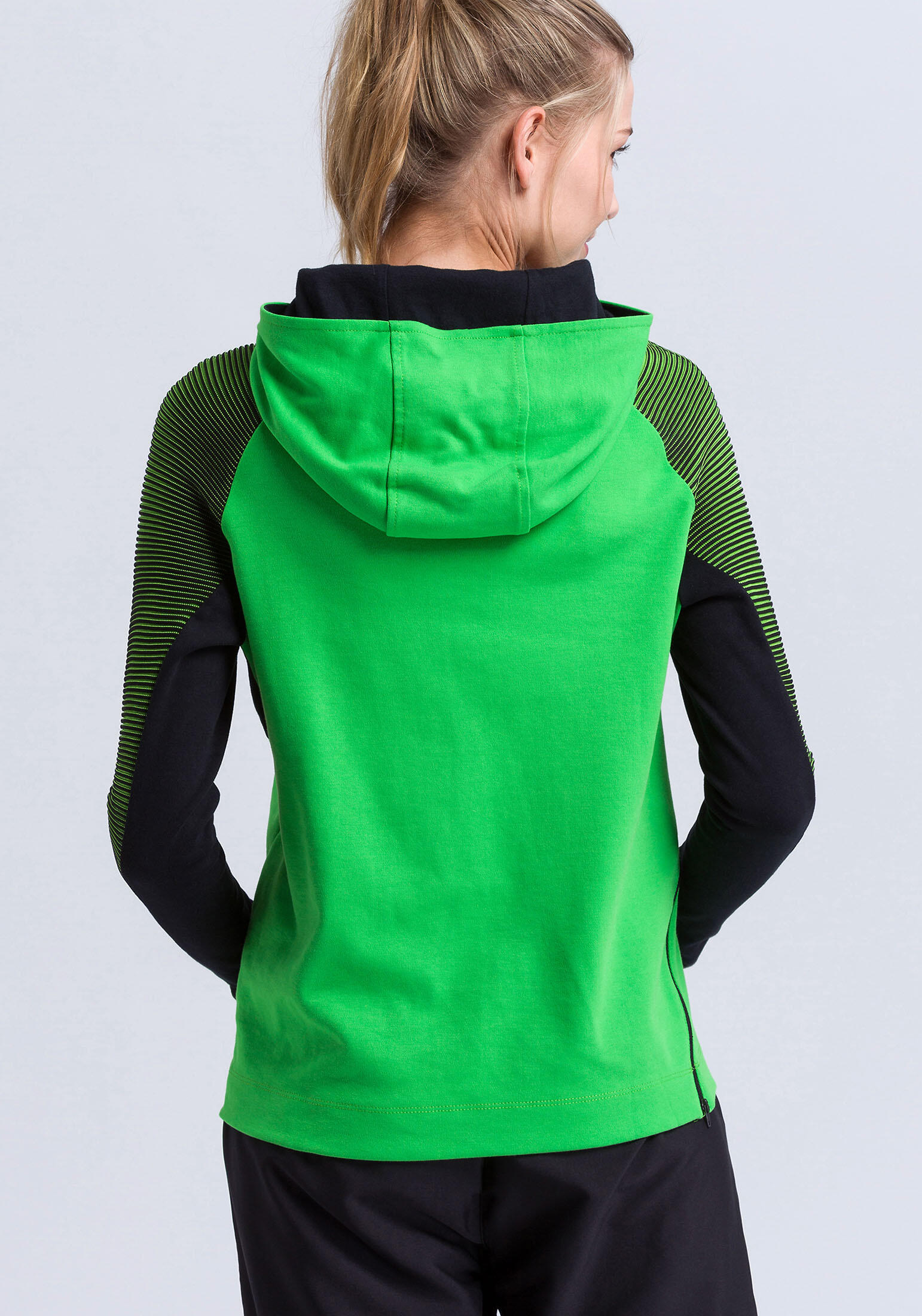 Kapuzensweat Premium One 2.0 2/7