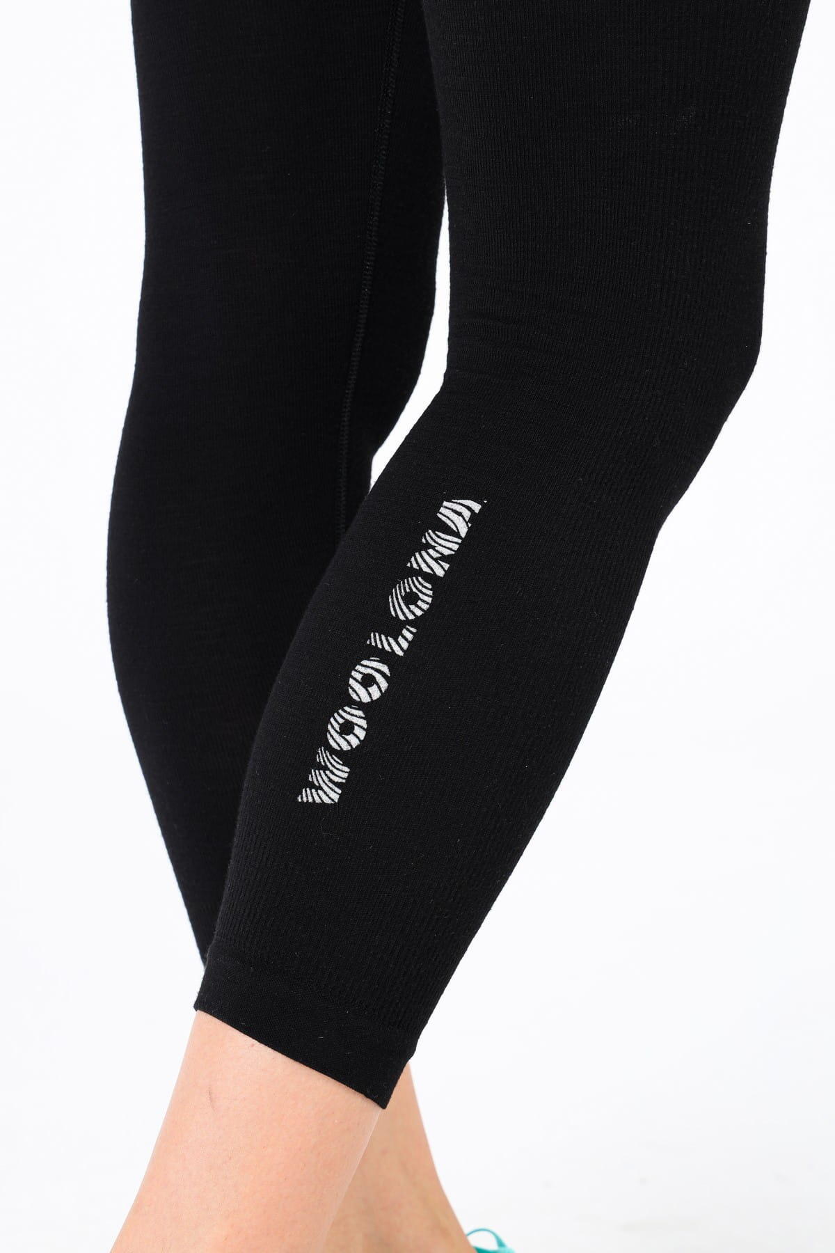 Cappa - Legginsy (7/8) bezszwowe z wełny Merino L, Czarny 3/4