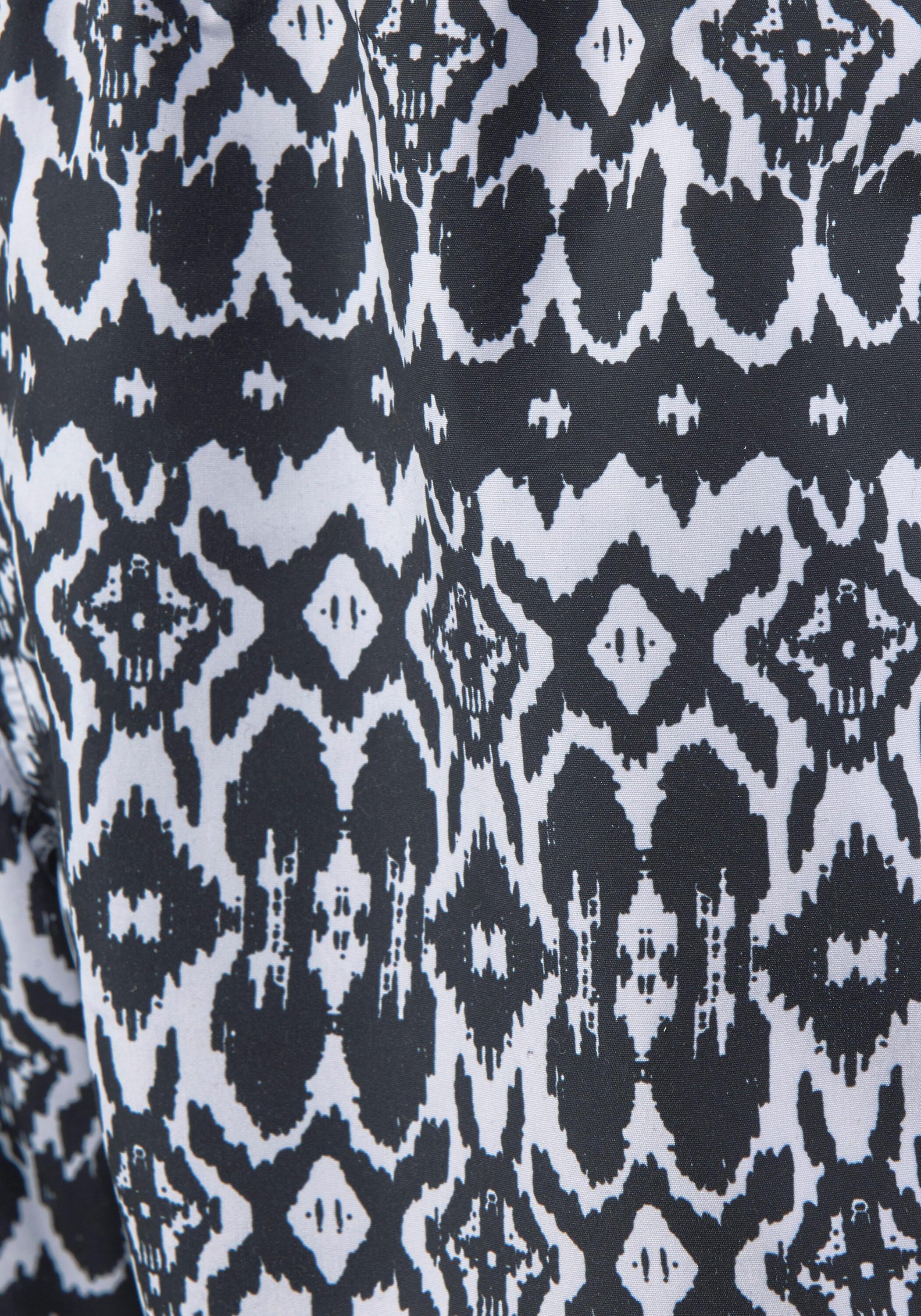 Damen LASCANA Badeshorts im kontrastreichen Alloverprint 3/7