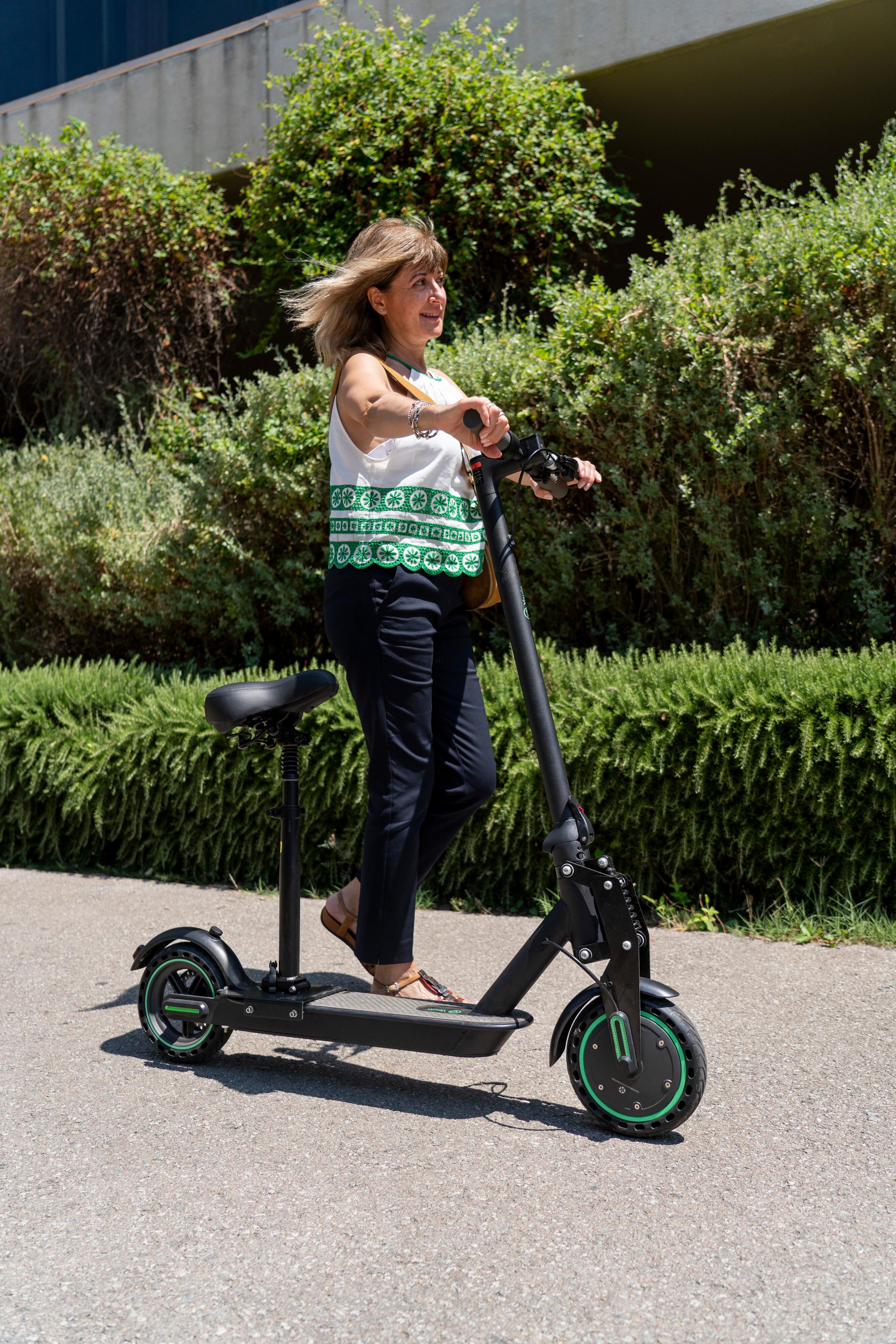 Sella pieghevole regolabile Youin You-Go L, M365, 1S - da 46 cm a 70 cm - Nera 5/6