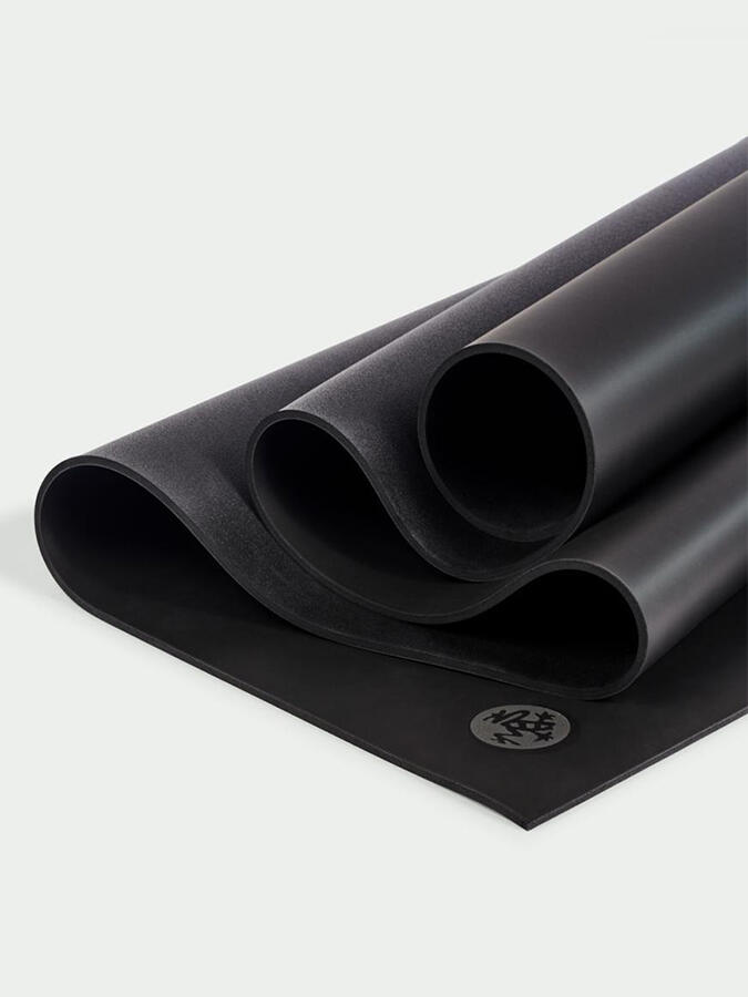 Manduka GRP Adapt 71" Yoga Mat 5mm - Black 4/4