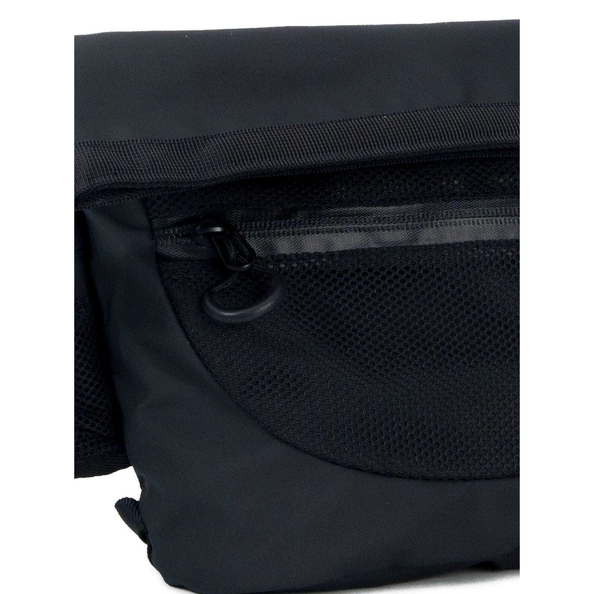 KINLEY 3L fanny pack black