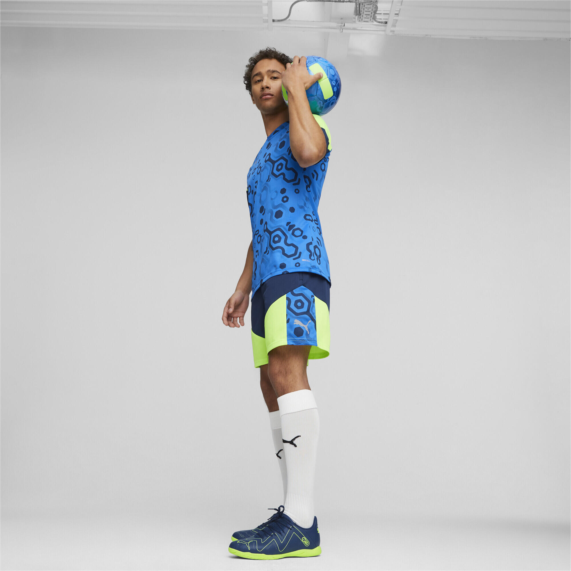 Scarpe da calcio FUTURE PLAY IT da uomo PUMA Persian Blue Pro Green 3/7