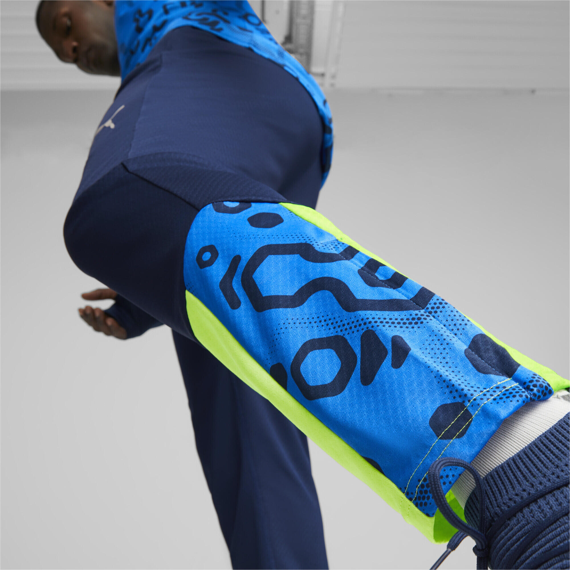 Pantalon d’entraînement de football individualCUP PUMA Persian Blue Pro Green 4/6