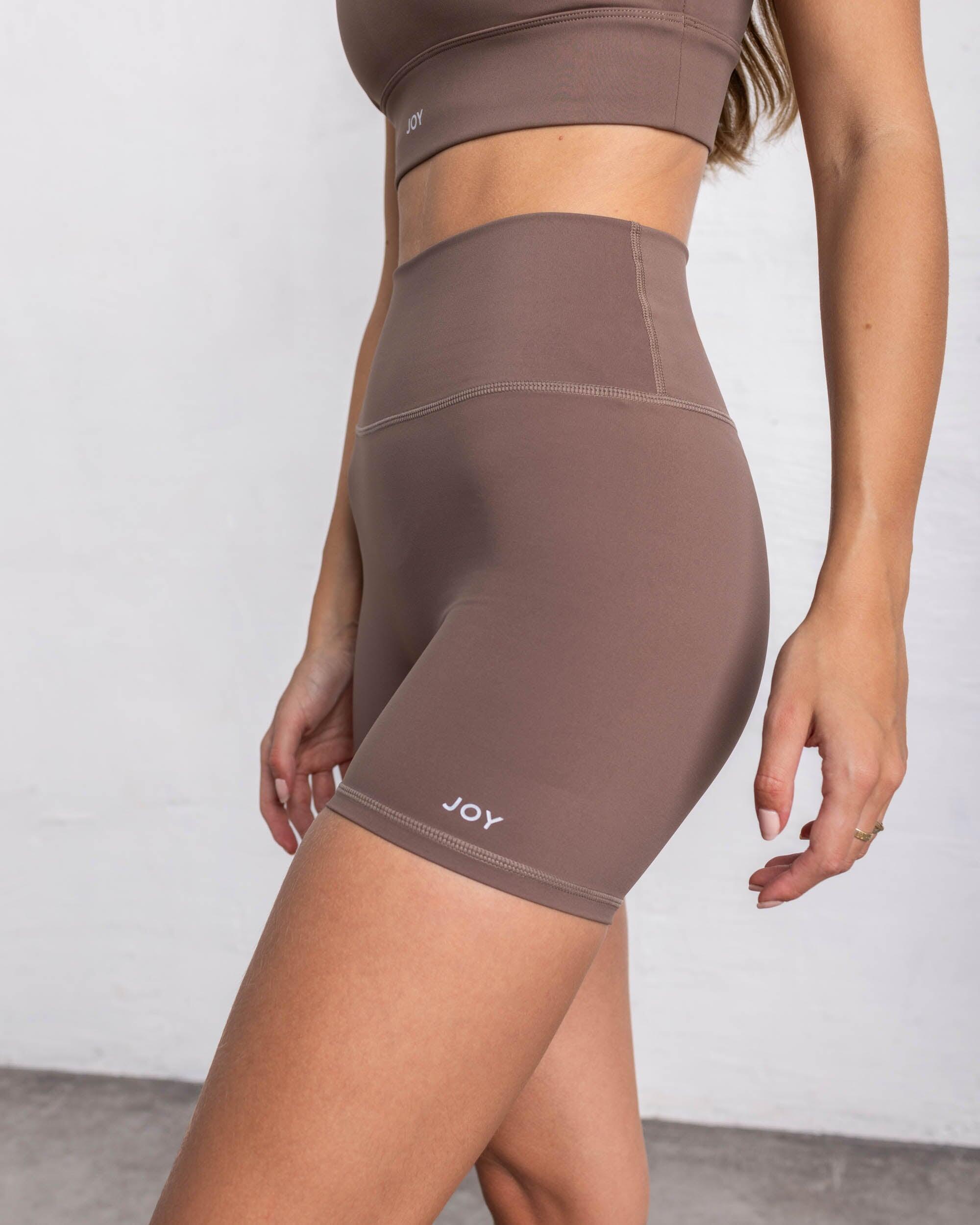 Short Essential Sporty - Latte 5/6
