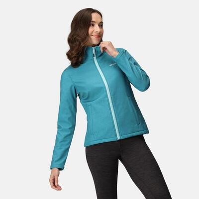 De connie v softshell wandeljas voor dames