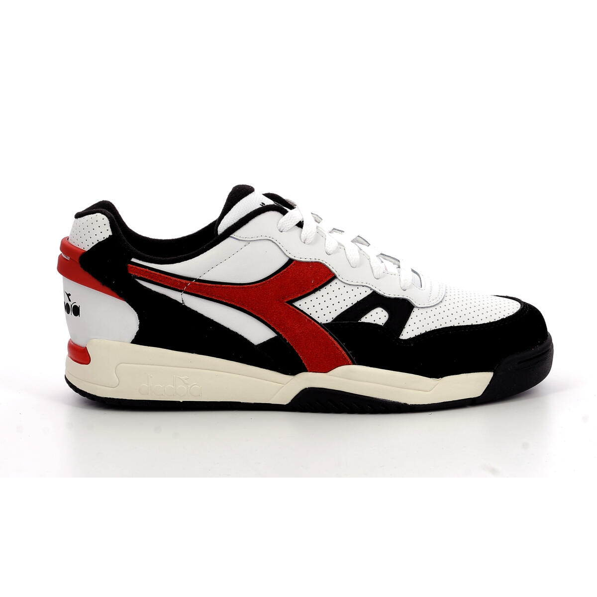 DIADORA picture