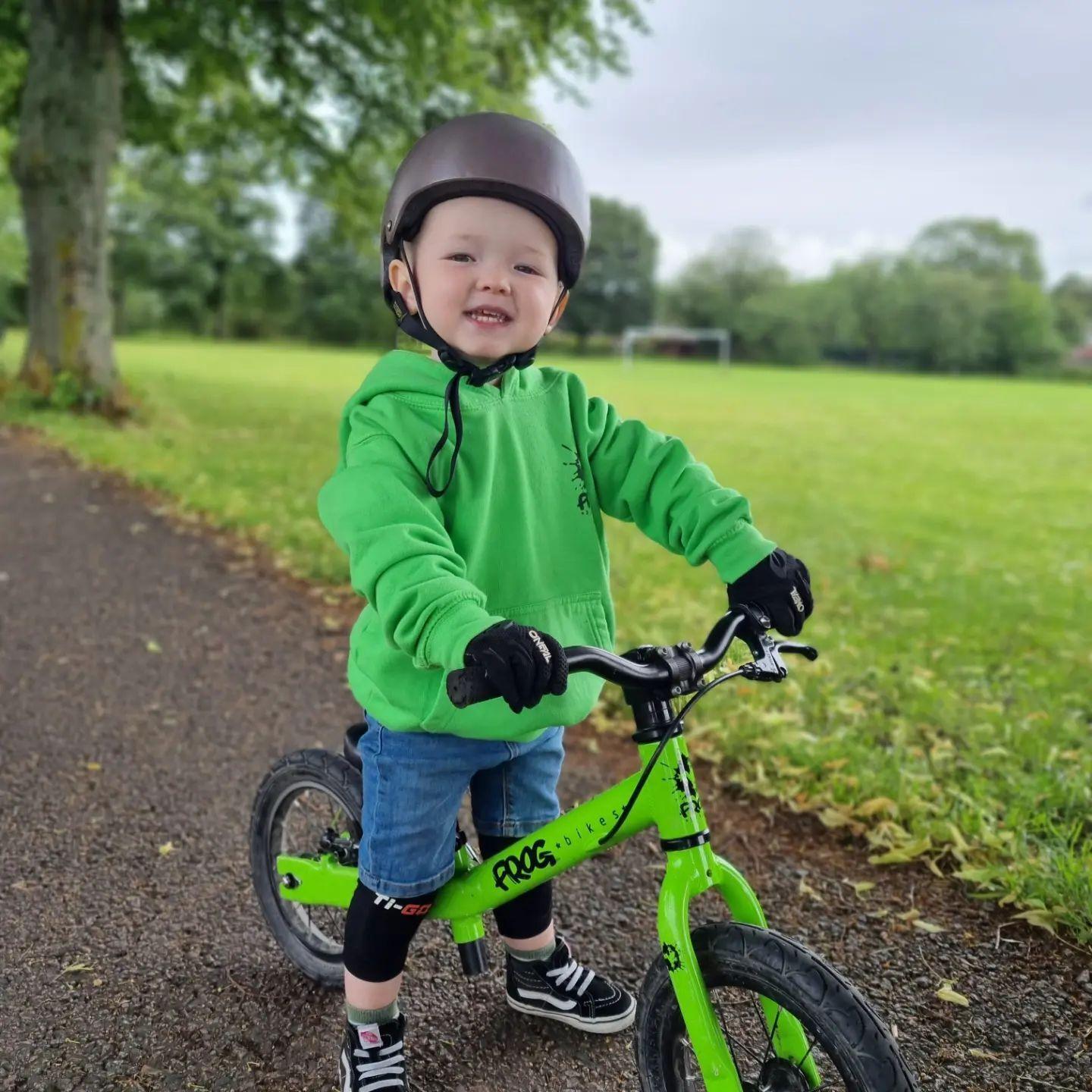 Tadpole 12 Inch Lightweight Kids Balance Bike For 2-3 Years - Electric Blue 4/6