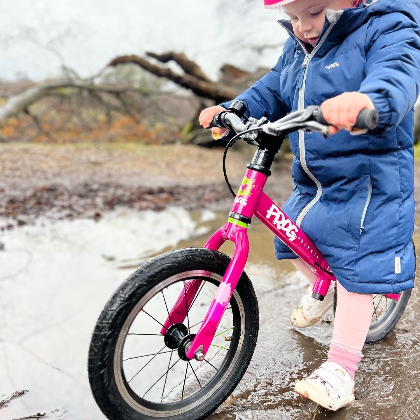 Tadpole Plus 14 Inch Lightweight Kids Balance Bike For 3-4 Years - Red 4/6