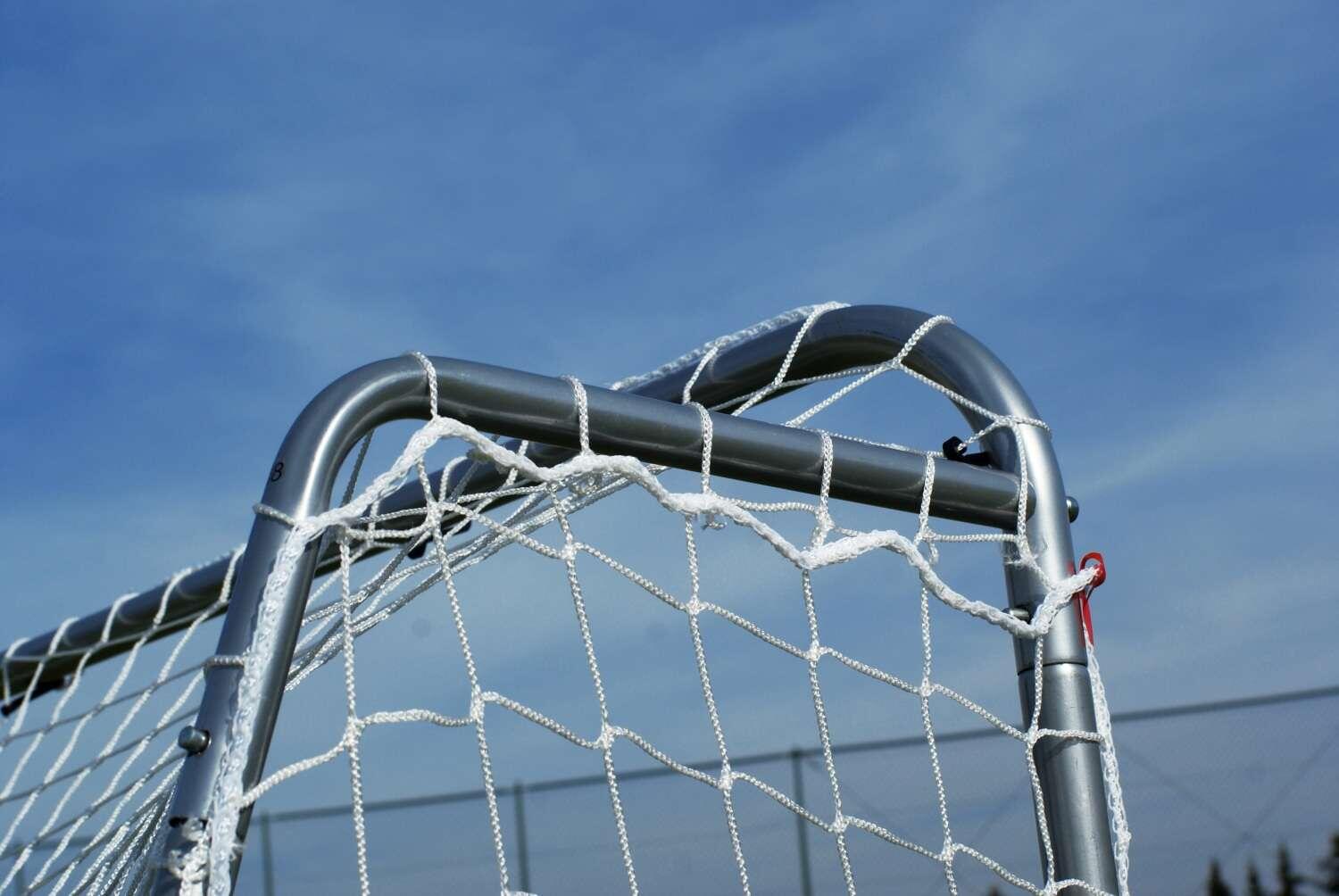 Porta in acciaio 3x2m con pallone e muro di tiro spagnolo 7/9