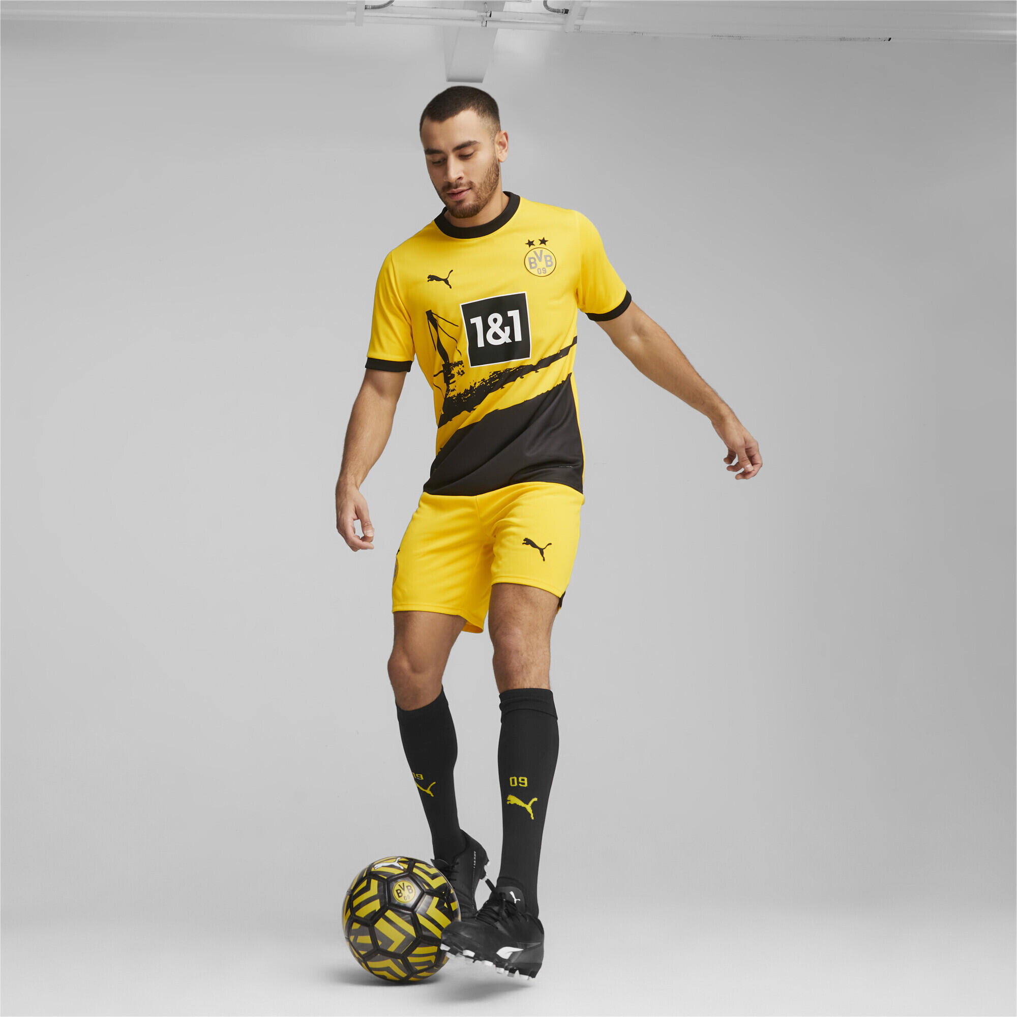 Borussia Dortmund Fußballshorts Herren PUMA Cyber Yellow Black 3/6