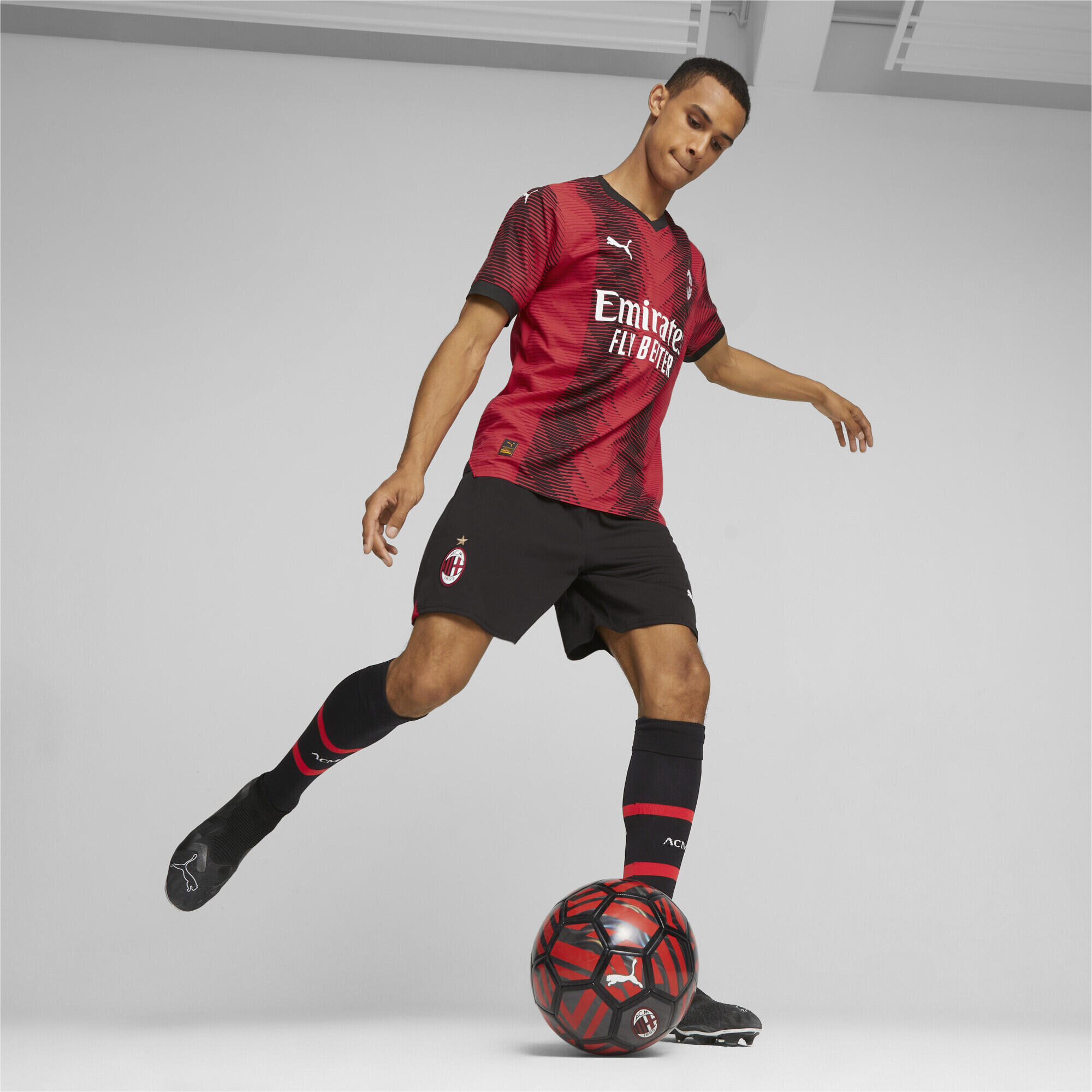 Shorts da calcio AC Milan PUMA Black For All Time Red 3/6