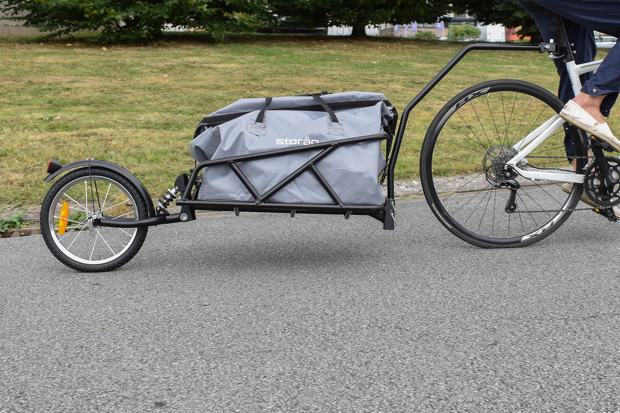 Remorque vélo mono-roue avec sac et amortisseur 3/7