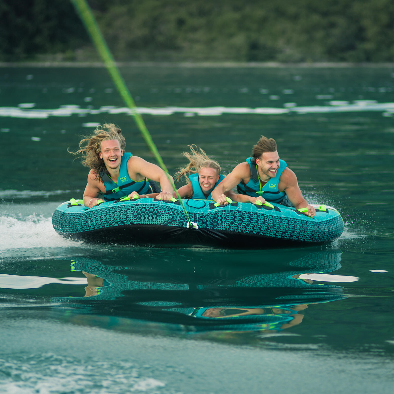 Bouée Tractée Gravity 2 - 3 Personnes Gonflable Bateau & Jet Ski Nautique 2/5
